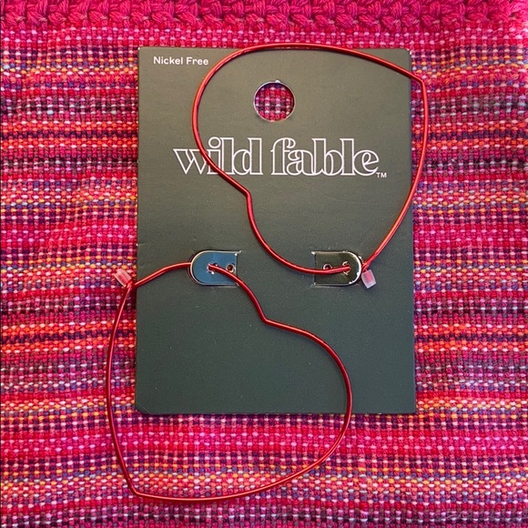 wild fable🎯  Red Heart ♥️ hoop earrings❣️❣️ - Picture 1 of 3